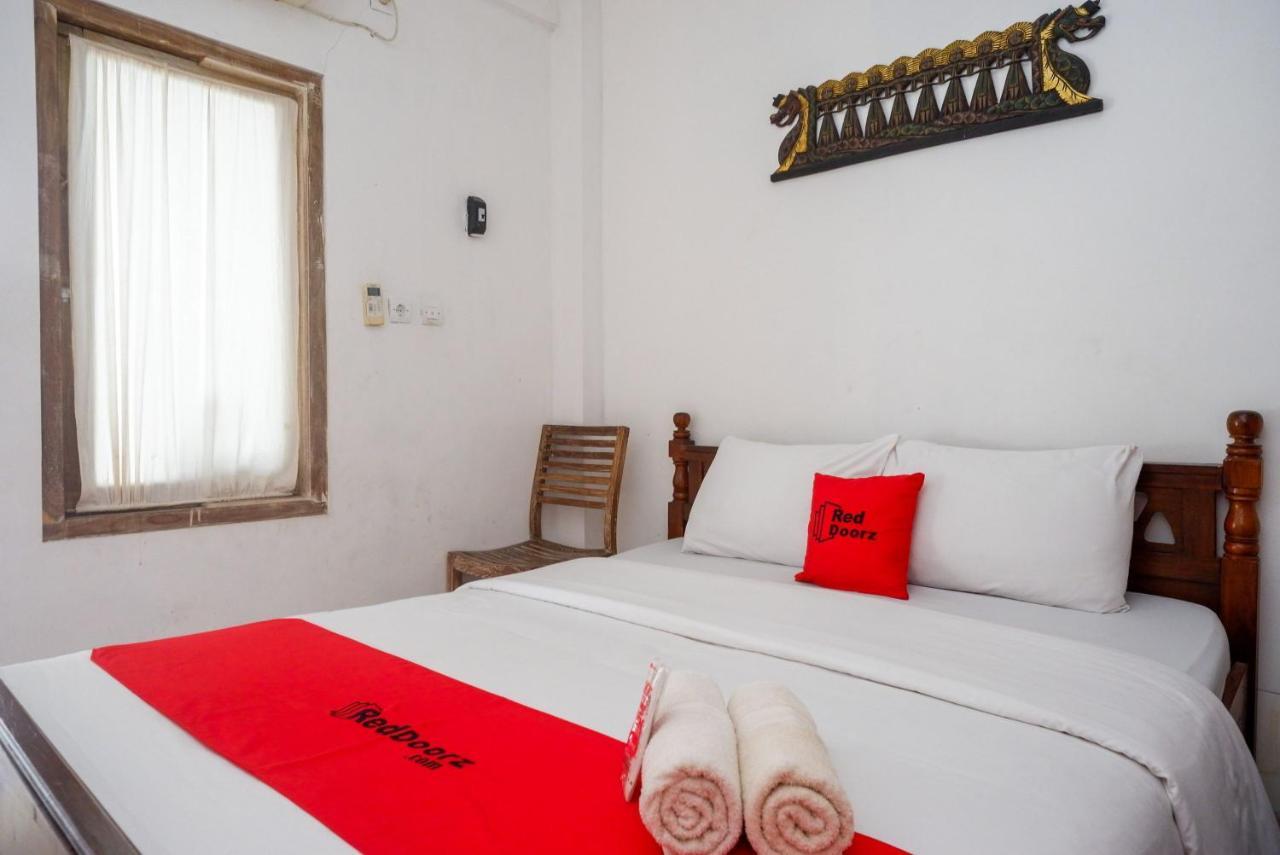 Hotel Reddoorz Syariah Near Plengkung Gading 2 Yogyakarta Exteriér fotografie