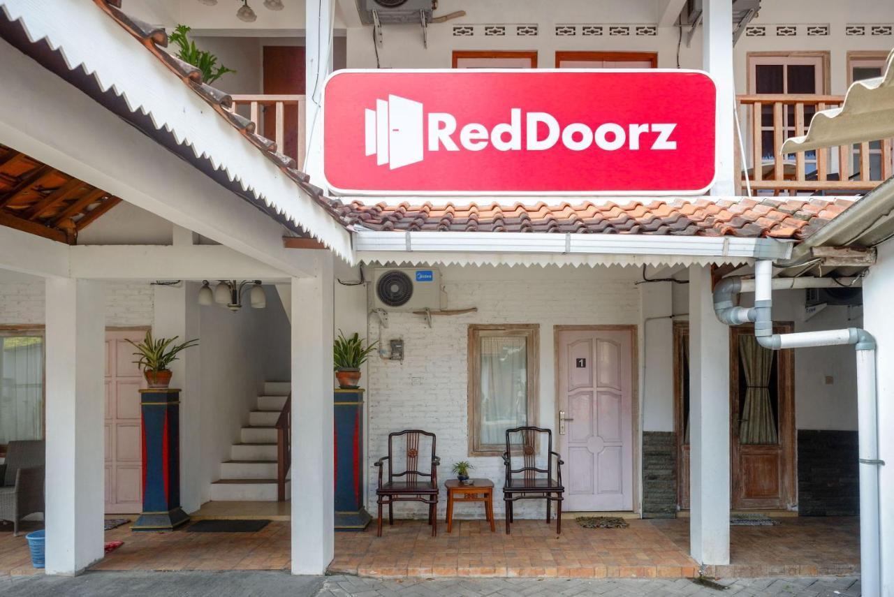 Hotel Reddoorz Syariah Near Plengkung Gading 2 Yogyakarta Exteriér fotografie